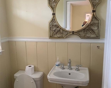 3896 Parkcrest Drive Ne - Photo Thumbnail 5