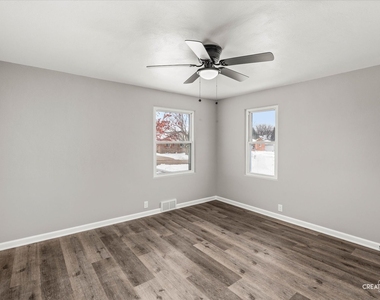 1814 Nicholson Street - Photo Thumbnail 5