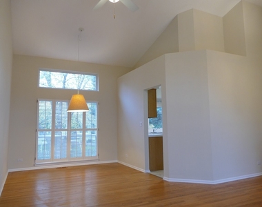 2052 Spice Lane - Photo Thumbnail 8