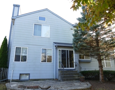 2052 Spice Lane - Photo Thumbnail 28
