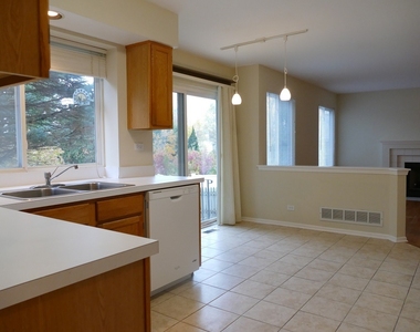 2052 Spice Lane - Photo Thumbnail 6