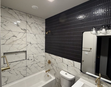 6603 S Langley Avenue - Photo Thumbnail 6