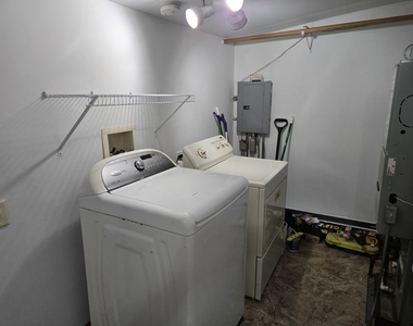 3902 W Claire Boulevard - Photo Thumbnail 15