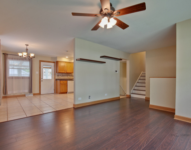648 N Greenview Avenue - Photo Thumbnail 6