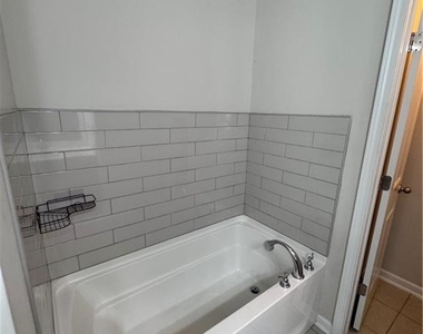 2670 Maple Leaf Terrace - Photo Thumbnail 10