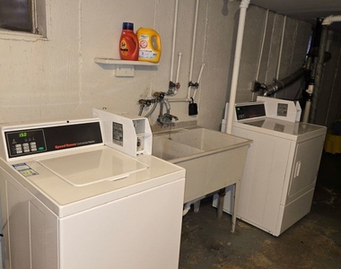 8758 W Berwyn Avenue - Photo Thumbnail 11