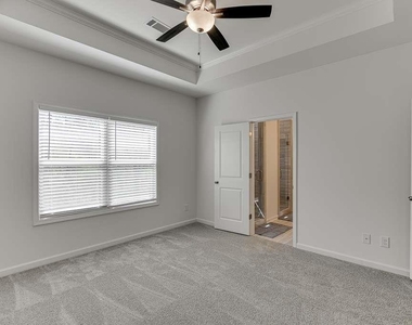 198 Blue Dragon Drive - Photo Thumbnail 12