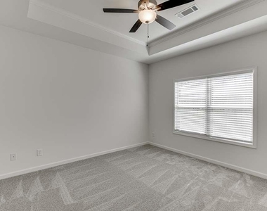 198 Blue Dragon Drive - Photo Thumbnail 11