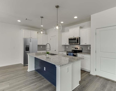 198 Blue Dragon Drive - Photo Thumbnail 7