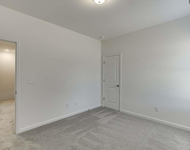 198 Blue Dragon Drive - Photo Thumbnail 20