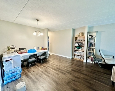 264 E Bailey Road - Photo Thumbnail 5