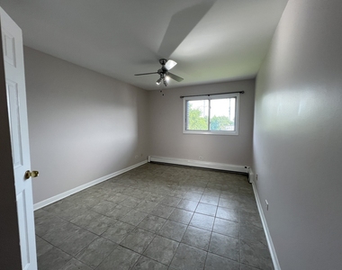 355 Bluff Avenue - Photo Thumbnail 16