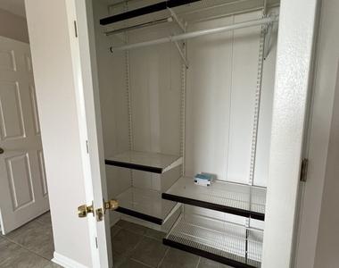 355 Bluff Avenue - Photo Thumbnail 19