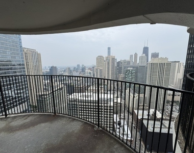 300 N State Street - Photo Thumbnail 10