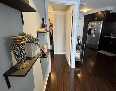 300 N State Street - Photo Thumbnail 22