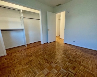 112 Braemar Drive - Photo Thumbnail 14