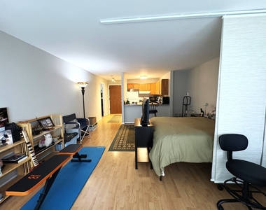 5810 Oakwood Drive - Photo Thumbnail 8