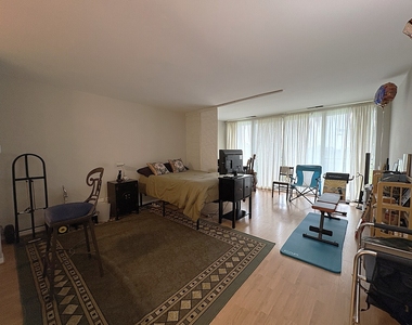 5810 Oakwood Drive - Photo Thumbnail 6