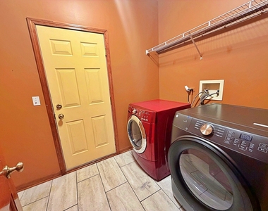 2050 Rockland Drive - Photo Thumbnail 26