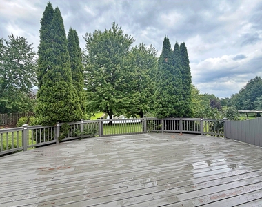 2050 Rockland Drive - Photo Thumbnail 27