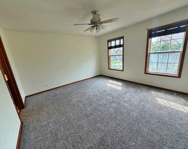 2050 Rockland Drive - Photo Thumbnail 21