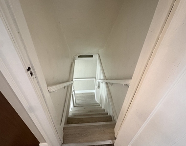 7607 S Wolcott Avenue - Photo Thumbnail 9