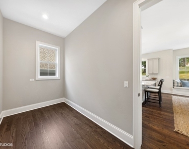 5913 Flagg Creek Lane - Photo Thumbnail 11