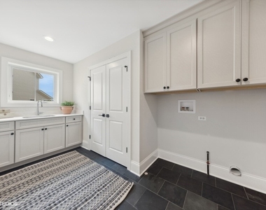 5913 Flagg Creek Lane - Photo Thumbnail 29
