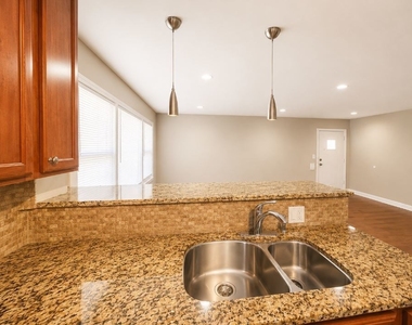 9311 Latrobe Avenue - Photo Thumbnail 7