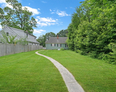 507 W Wesley Street - Photo Thumbnail 16