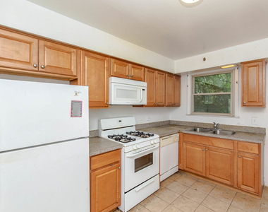 2007 W Touhy Avenue - Photo Thumbnail 4