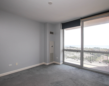 1841 S Calumet Avenue - Photo Thumbnail 11