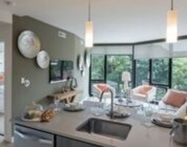 847 Chicago Avenue - Photo Thumbnail 2