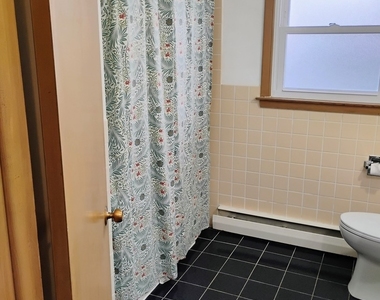 904 S Edward Street - Photo Thumbnail 42