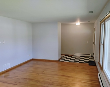 904 S Edward Street - Photo Thumbnail 48