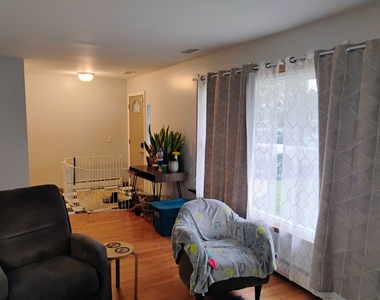 904 S Edward Street - Photo Thumbnail 9
