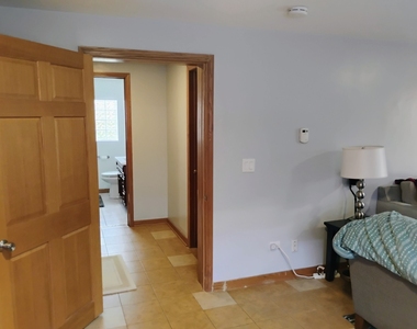 904 S Edward Street - Photo Thumbnail 13