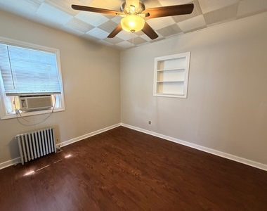11105 Denny Avenue - Photo Thumbnail 16