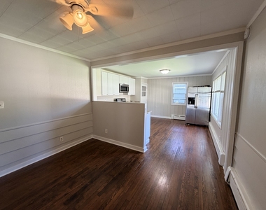 11105 Denny Avenue - Photo Thumbnail 11