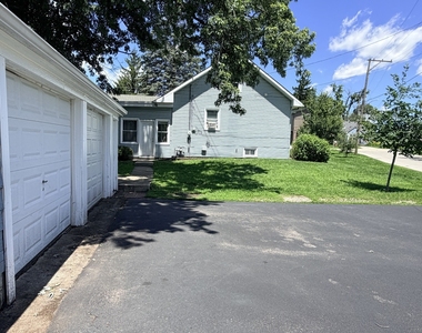 11105 Denny Avenue - Photo Thumbnail 24