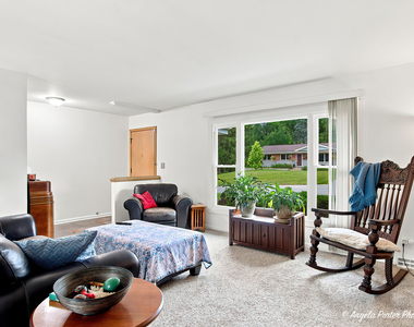 303 Ridge Street - Photo Thumbnail 4