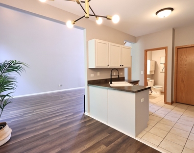 2607 Oak Tree Lane - Photo Thumbnail 11