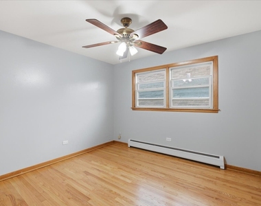 2746 N 75th Court - Photo Thumbnail 12