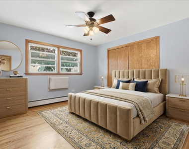 2746 N 75th Court - Photo Thumbnail 14