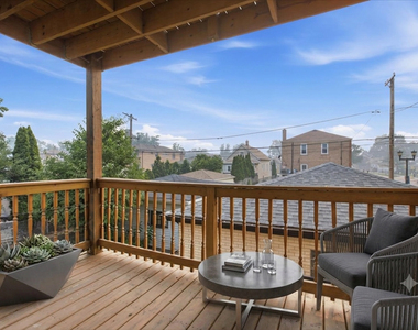 2746 N 75th Court - Photo Thumbnail 17