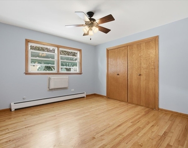 2746 N 75th Court - Photo Thumbnail 15