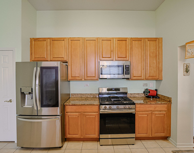 1739 Tudor Lane - Photo Thumbnail 7