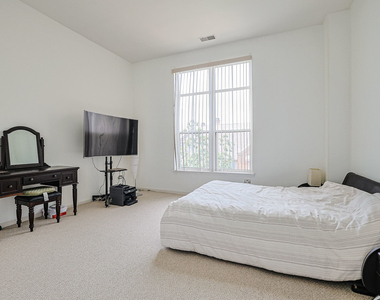 1739 Tudor Lane - Photo Thumbnail 9