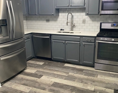 7342 Hartford Road - Photo Thumbnail 5