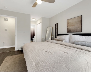379 Sandhurst Circle - Photo Thumbnail 12